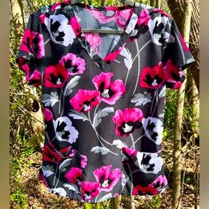 GT PERFORMANCE Floral MED-Scrub Top